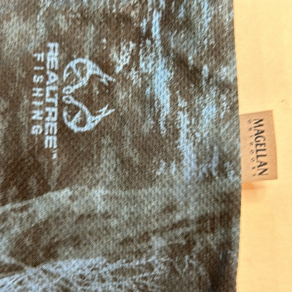 3/$25 Magellan 1/4 Zip Pullover Blue Camo Realtree Fishing Shirt Size L - Picture 8 of 12